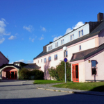 Stockholms landsting överväger att säga upp avtal med Vidarkliniken